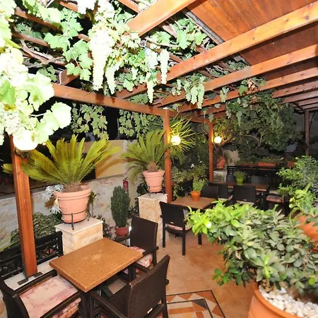 Konukevi Sofia Rhodes City